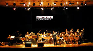 Istanbul Superband is sanat